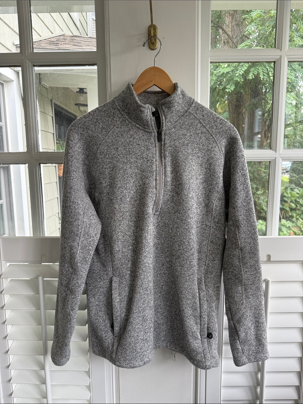 Men’s Cabela's Grey Heathered Quarter-Zip Pullover Medium